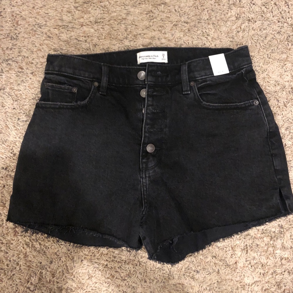 A&F curve love mom short